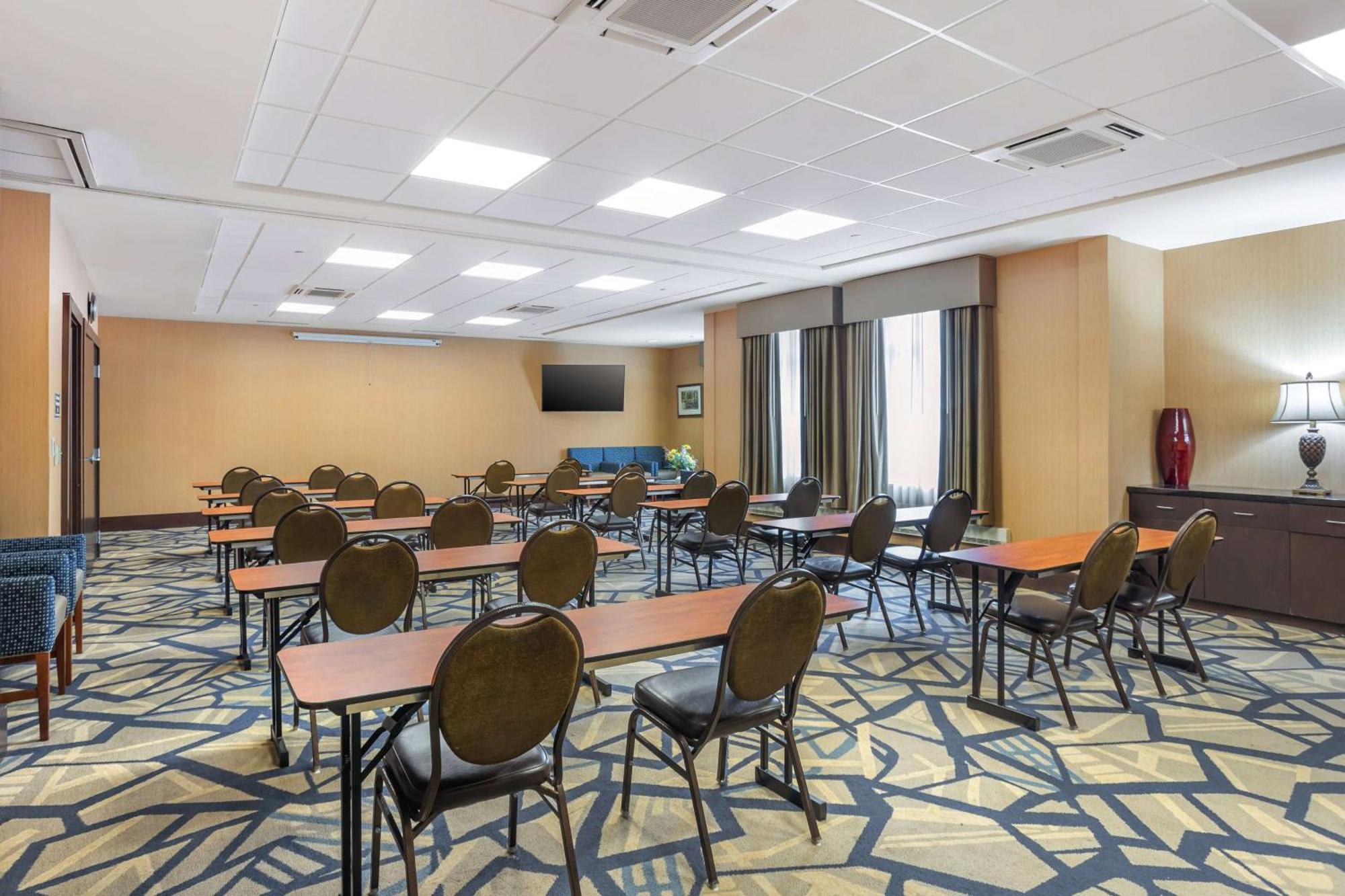 Best Western Plus University Park Inn & Suites State College Esterno foto